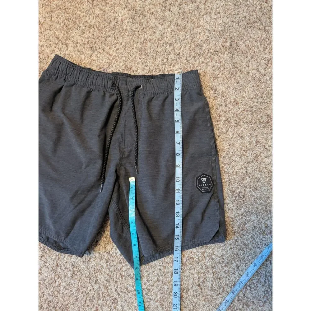 VISSLA BREAKERS Men's board shorts/swim suit size Small; Dark Gray & Black